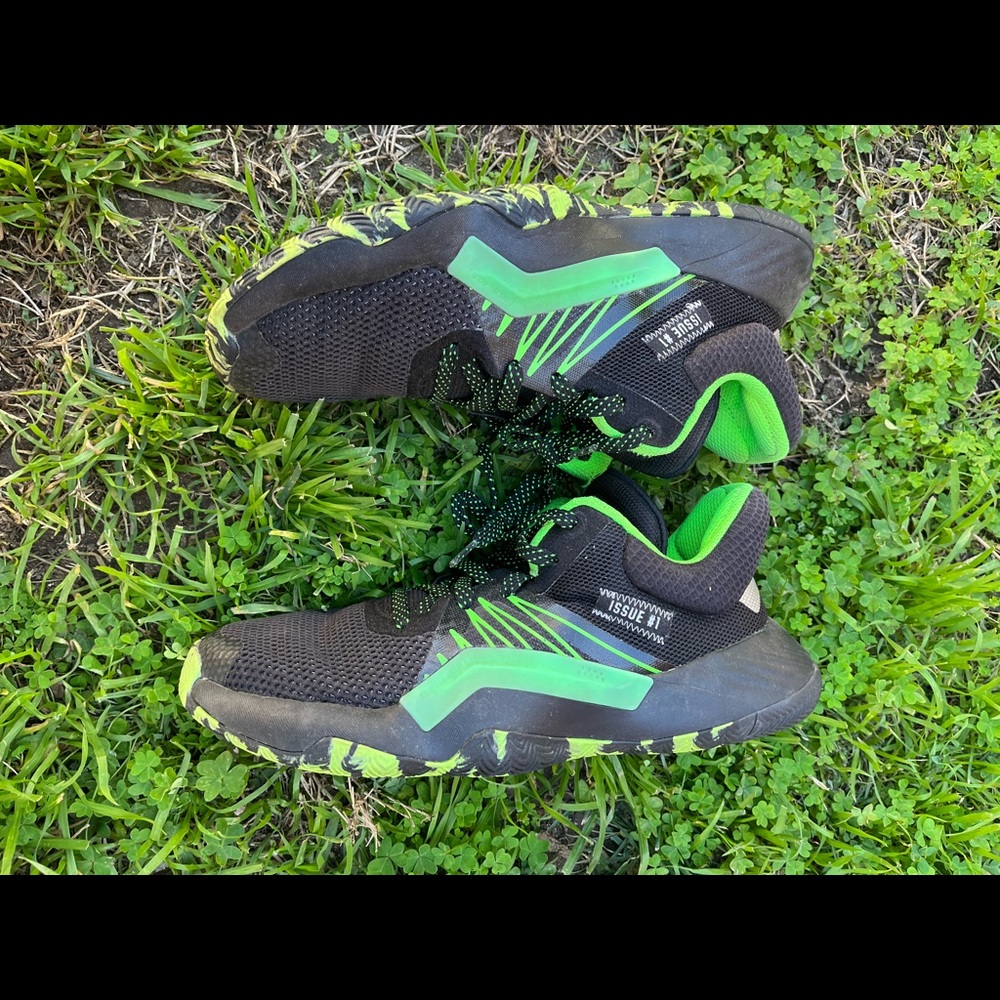 Adidas Marvel Spider-Man shoes size 6